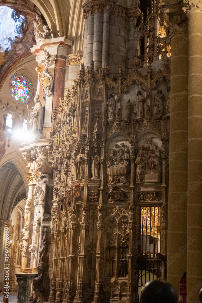Fototapeta premium Intricate Architectural Detail Inside the Cathedral: A mesmerizing view of the detailed interior of an age-old cathedral reveals the unique patterns, textures, and spiritual architecture.