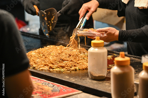 夏祭りの屋台イメージ・やきそば