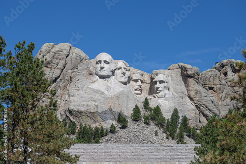 mount rushmore national monument