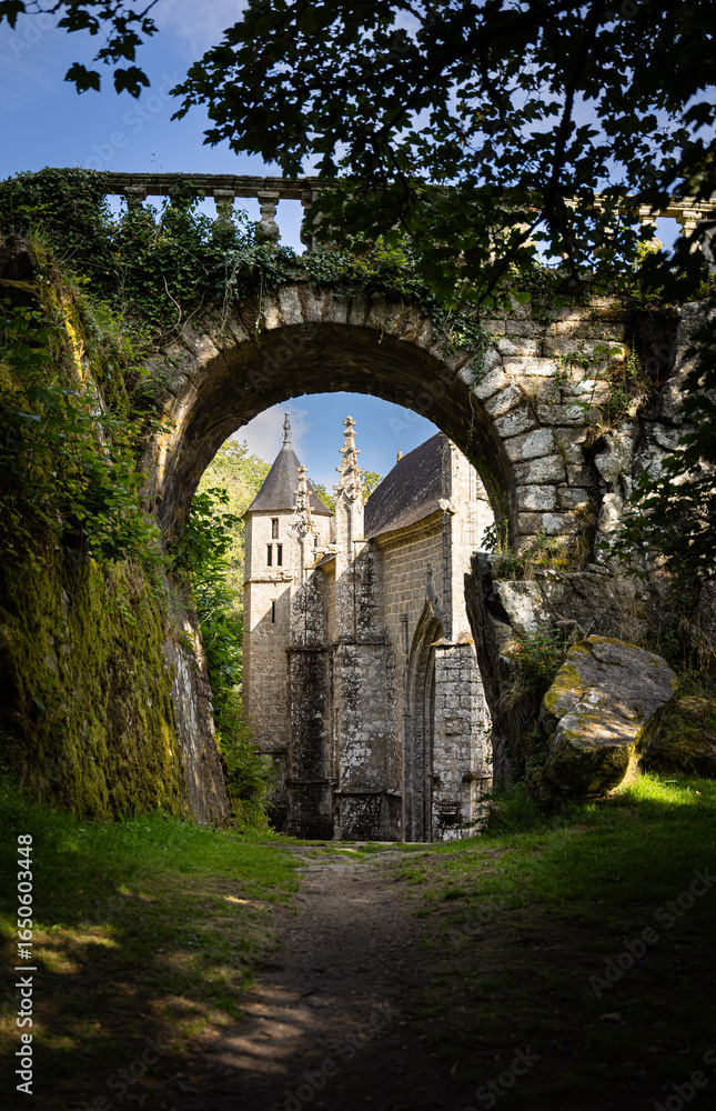Fototapeta premium chapelle en Bretagne
