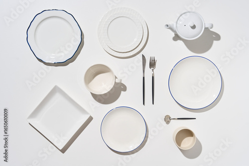 シンプルな食器セット