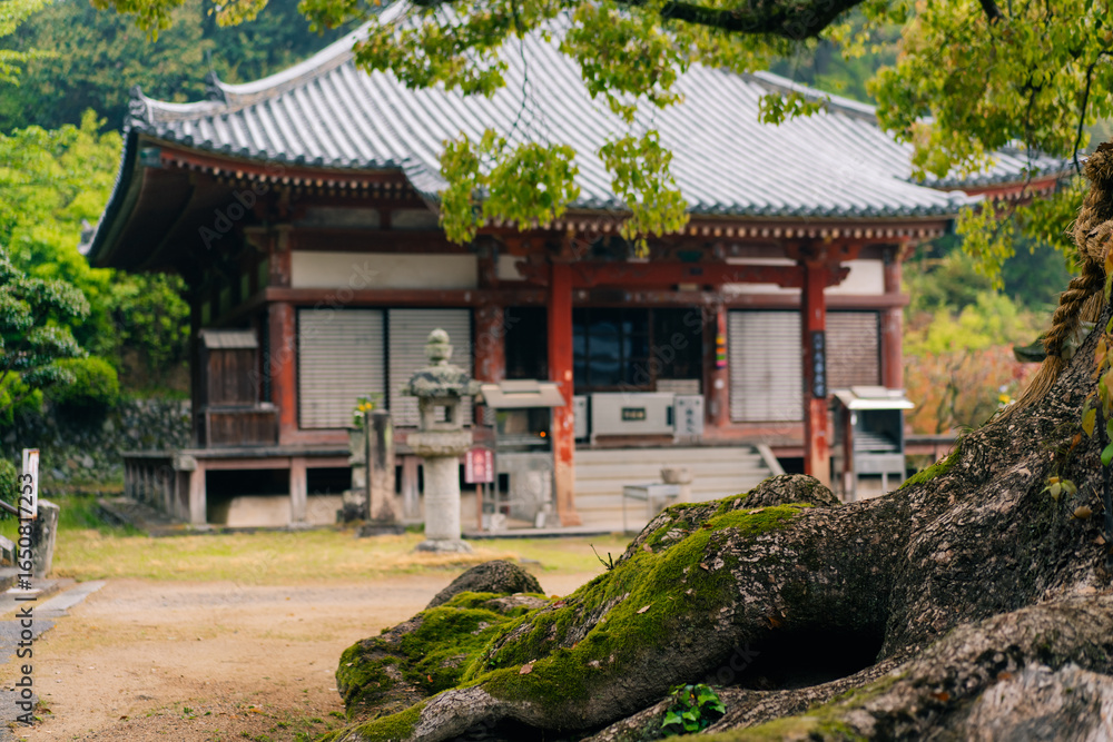 Obraz premium shikoku, JAPAN - may 2 2025 Jinne-in Temple No. 68 in the Shikoku Pilgrimage