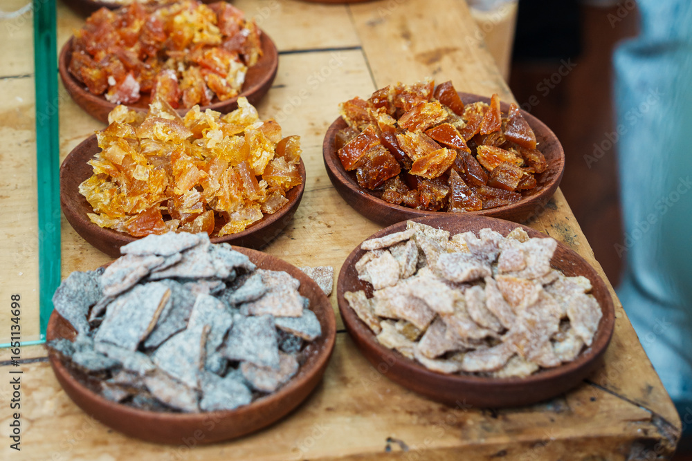 Obraz premium Traditional Candied Snacks in Lijiang Old Town, Yunnan