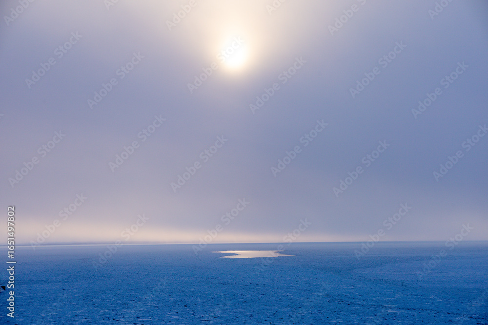 Fototapeta premium Impressions of drift ice and light