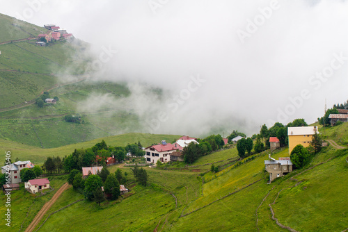The Black Sea region in eastern Türkiye is famous for its high mountain plateaus, the most popular of which are the Uzungöl and Sultan Murat plateaus.