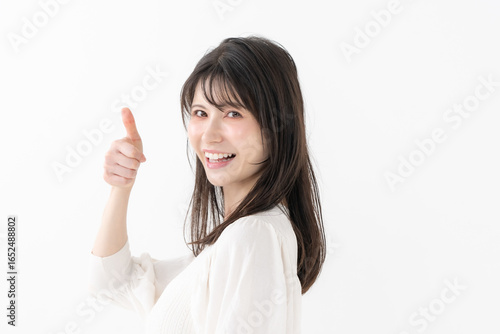 Wallpaper Mural 女性　ポートレート　サムズアップ Torontodigital.ca