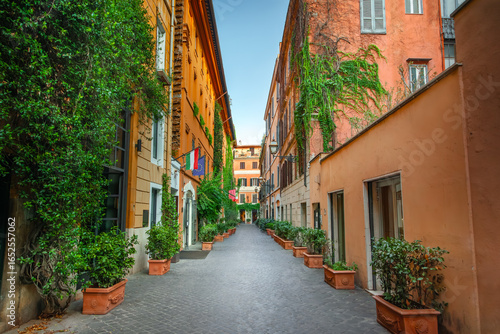 Fototapeta Naklejka Na Ścianę i Meble -  Via Margutta street