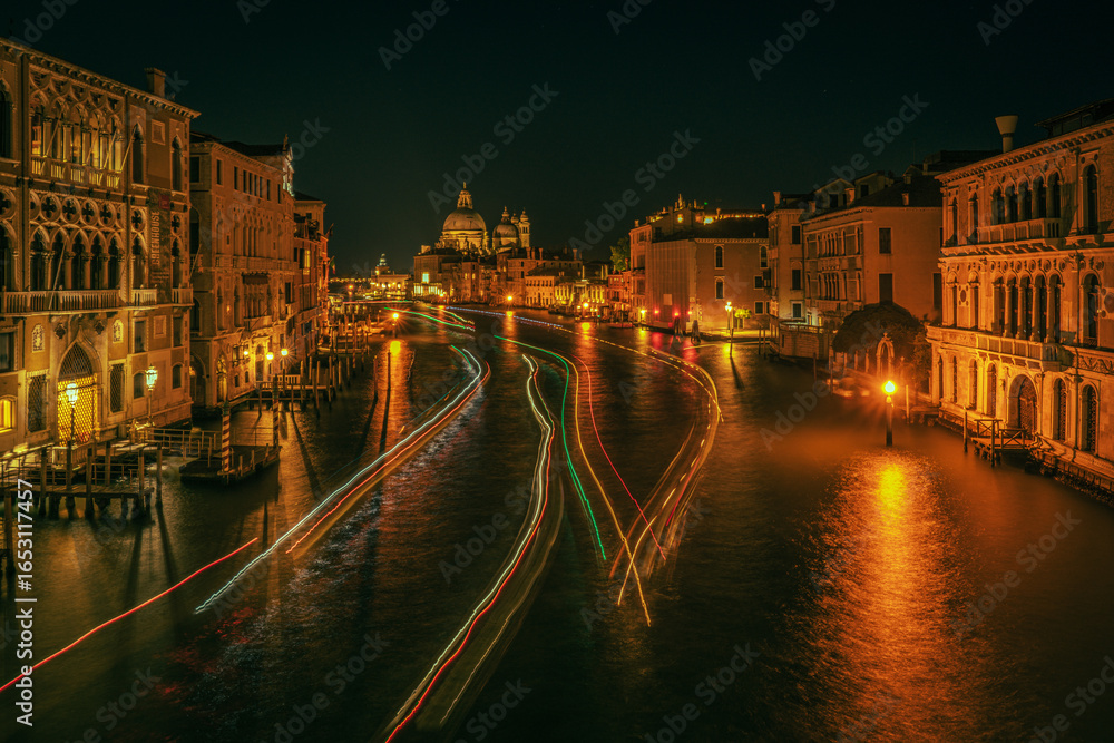 Obraz premium Grand Canal long exposure at night Venice