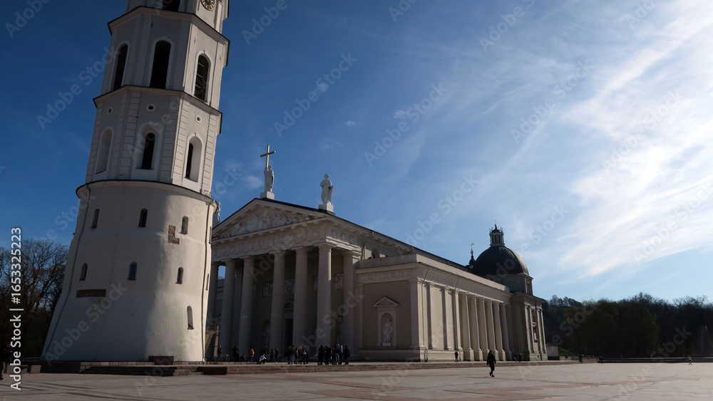 Fototapeta premium Vilnius, Lithuania. The Cathedral Basilica of St Stanislaus and St Ladislaus of Vilnius (also known as Vilnius Cathedral)