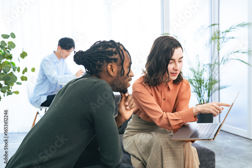 Multinational group meeting in office