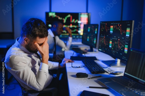 Fotografie Intraday trader angry over loss in stock market investment while trading
