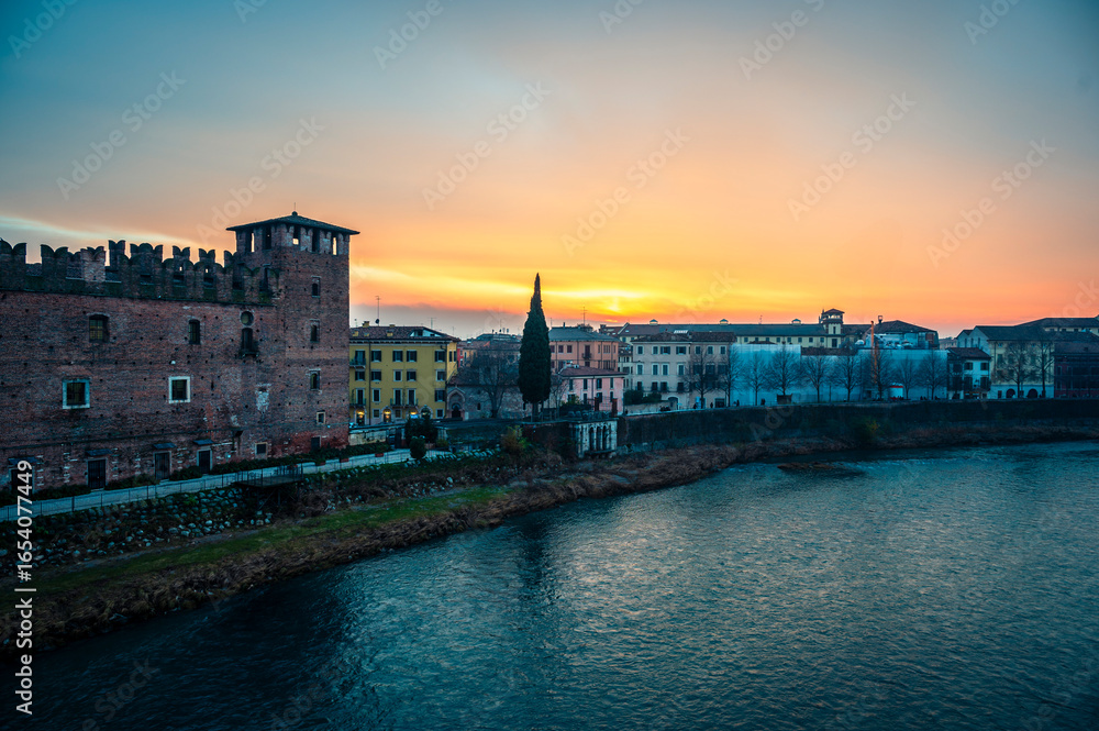 Obraz premium Verona. Where the magic of art intertwines with the atmosphere of Advent. The land of Romeo and Juliet.