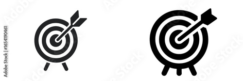 Vector illustration of a target with an arrow in the center