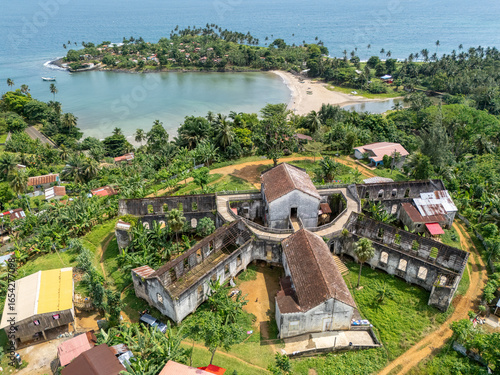 Cuadro en lienzo Sao Tome and Principe - Aerial View of Colonial-Style Buildings in Agua Ize