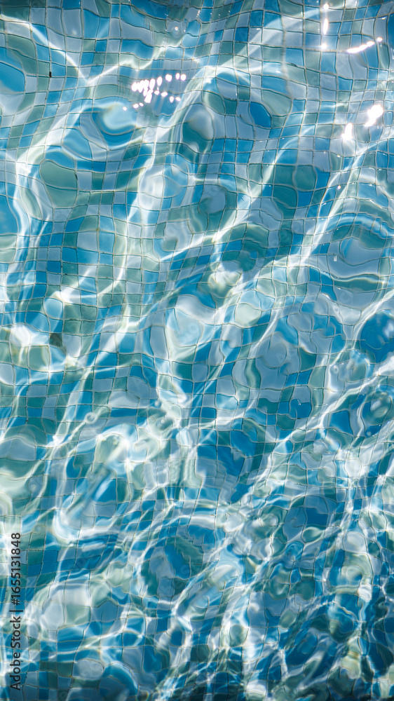 Obraz premium Sunlight and pool