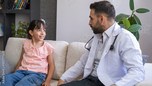 Photos A psychiatrist talks to his young patient