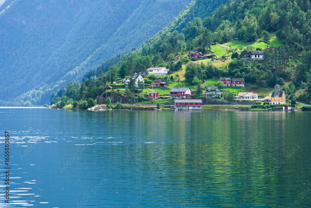 Naklejka premium Naturparadies Eidfjord - idyllische Landschaft in Norwegen