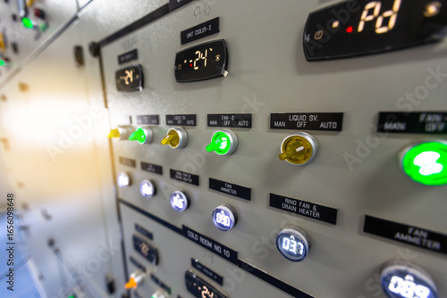 Indicator board in panel control for compressor chiller unit
