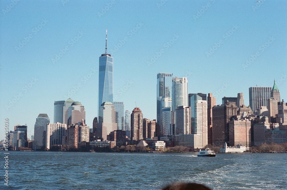 Naklejka premium New York on a blue December day