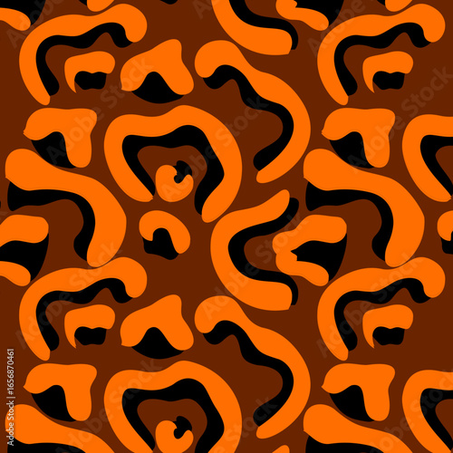 Seamless leopard pattern. Hand draw animals pattern in vector. Coffee background. 