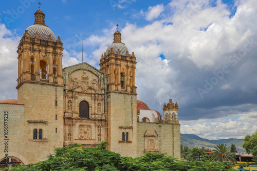 Santo Domingo de Guzman Church in Oaxaca - Templo de Santo Domingo de Guzmán en Oaxaca, Mexico 