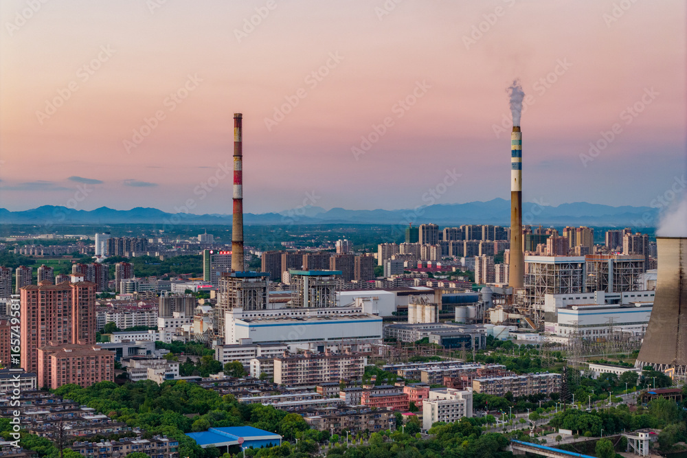 Obraz premium Cooling tower of a thermal power plant