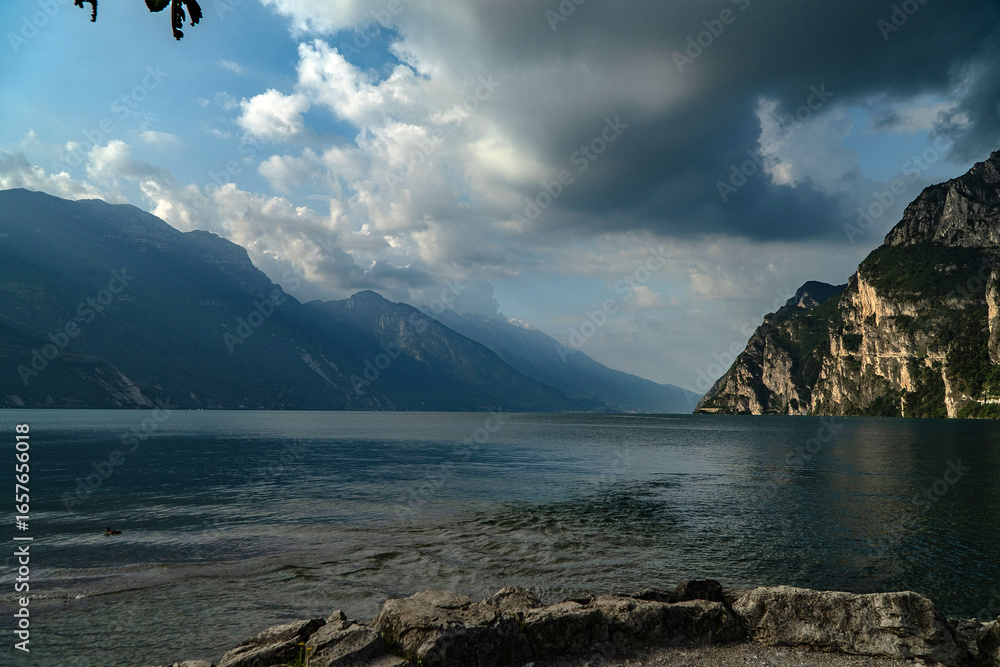 custom made wallpaper toronto digitalJezioro Garda 
