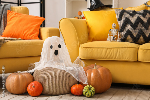 Halloween home decor with g...
