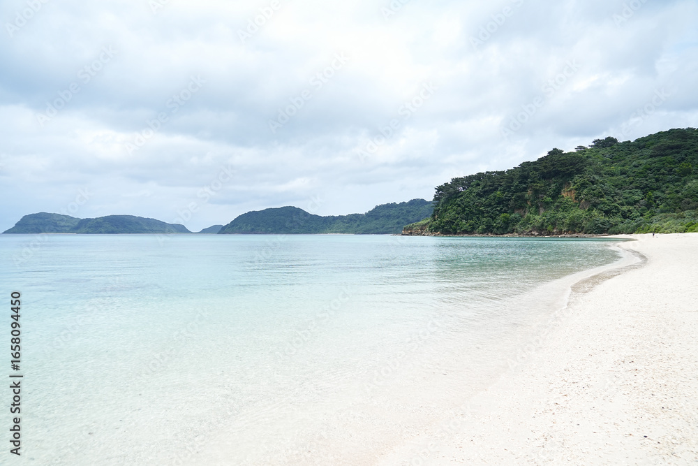 Fototapeta premium 沖縄県_西表島_イダの浜