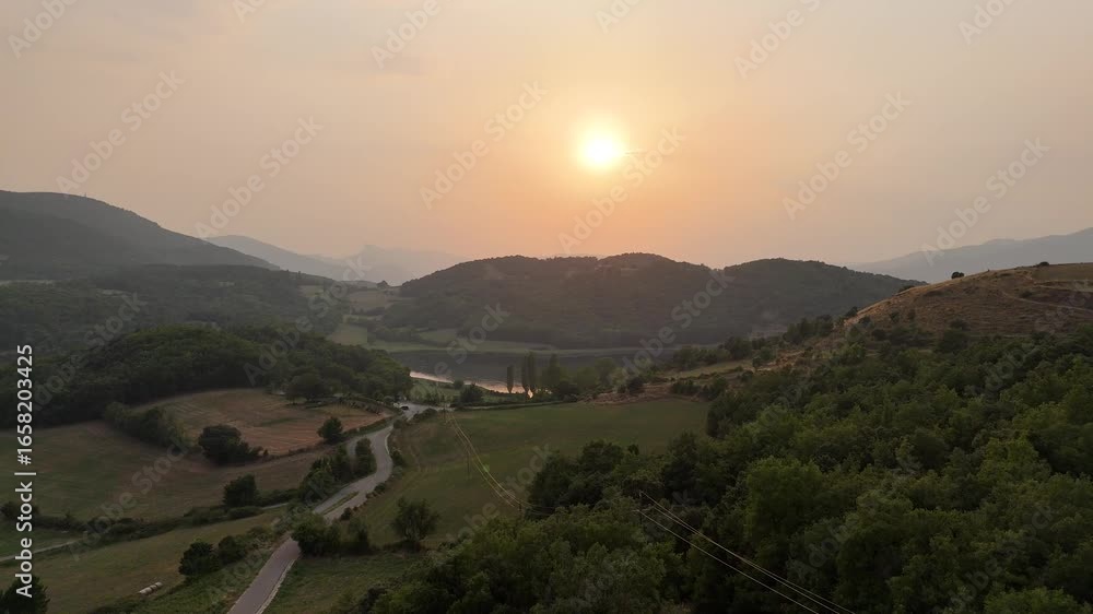 Atardecer en el Lago de Montcortés, Pirineo catalán.