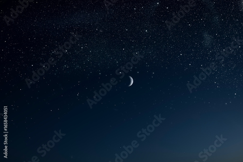 Milchstrasse am Nachthimmel mit Mond