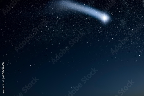 Milchstrasse am Nachthimmel mit Mond