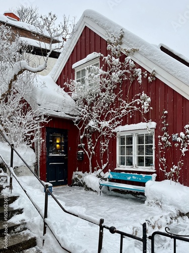 Canvas Print Idyllic Winter Street in Oslo’s Fredensborg Neighborhood Covered in Snow