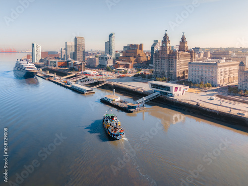 Quadro su tela Liverpool waterfront sunrise