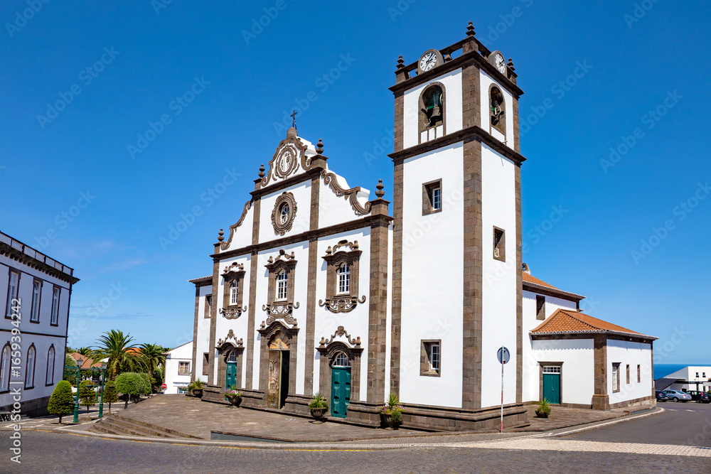 Obraz premium Centro de Saude do Nordeste, Island Sao Miguel, Azores, Portugal, Europe.