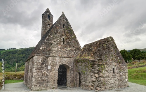 Glendalough dans le parc national des Wicklow Mountains en Irlande