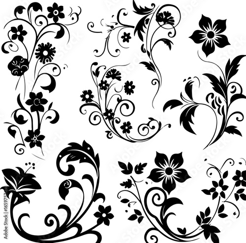 Elegant Vintage Floral Ornaments Set