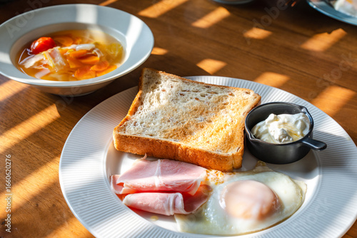 Morning breakfast set / 洋風朝食プレート
