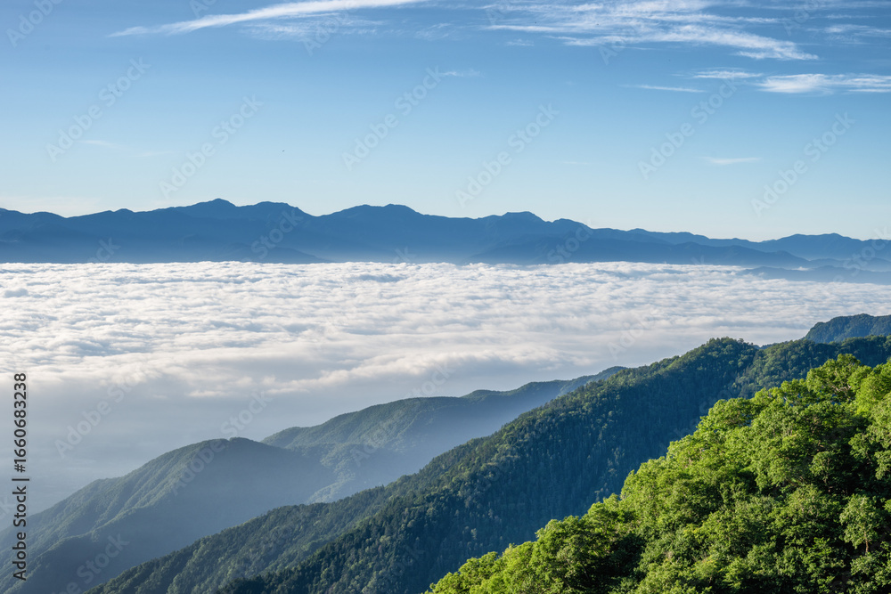 Naklejka premium 夏の木曽駒ケ岳