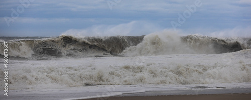 Wallpaper Mural Atlantic Ocean in New Jersey during Hurricane Erin, August 2025 Torontodigital.ca