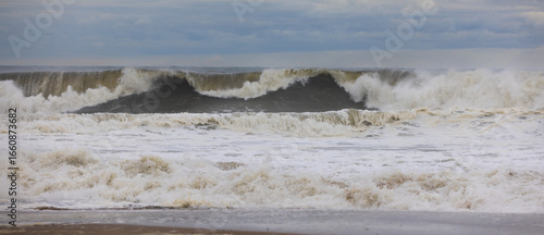 Wallpaper Mural Atlantic Ocean in New Jersey during Hurricane Erin, August 2025 Torontodigital.ca