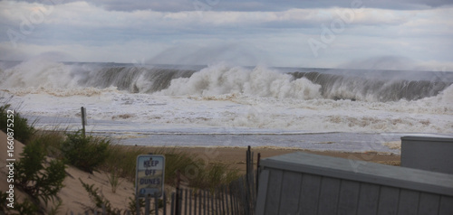 Wallpaper Mural Atlantic Ocean in New Jersey during Hurricane Erin, August 2025 Torontodigital.ca