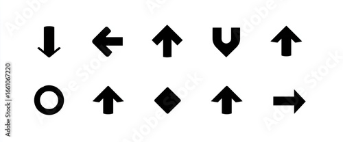 Set of black directional icons (1)