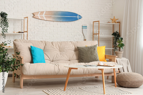 Coastal living room interio...