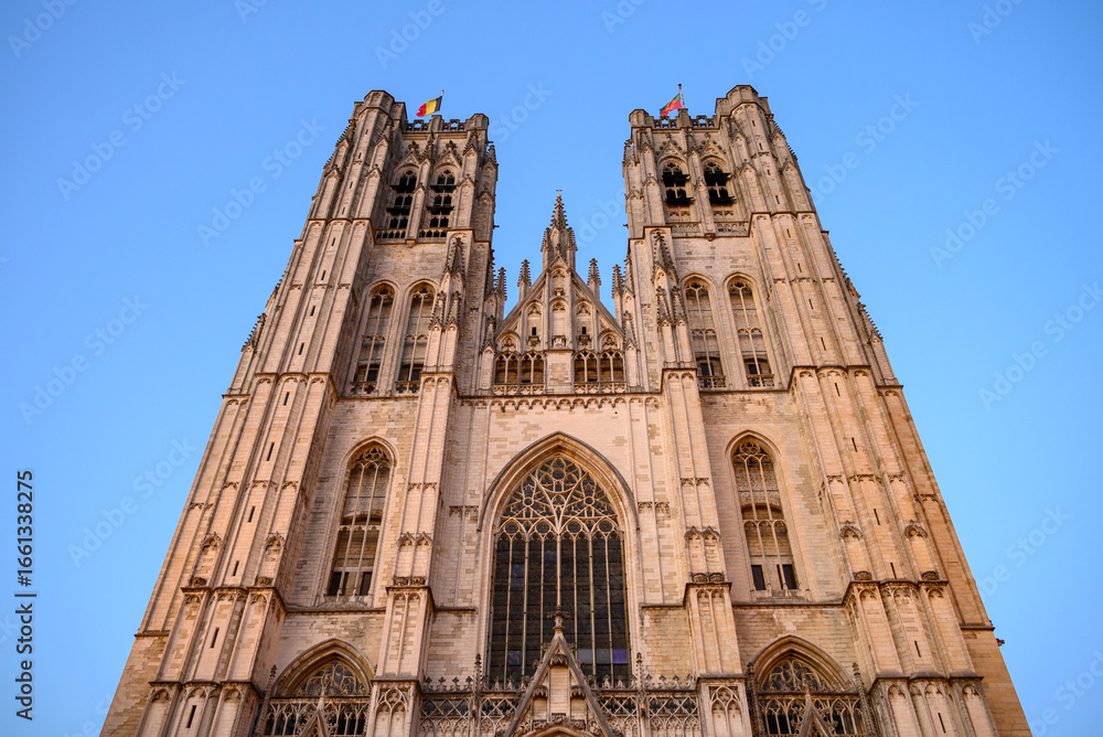 Fototapeta premium Roman Catholic Cathedral of St. Michael and St. Gudula in central Brussels, Belgium