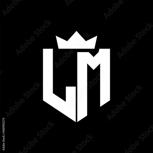 LM Vector image of a shield with a sharp geometric style and a pointed crown