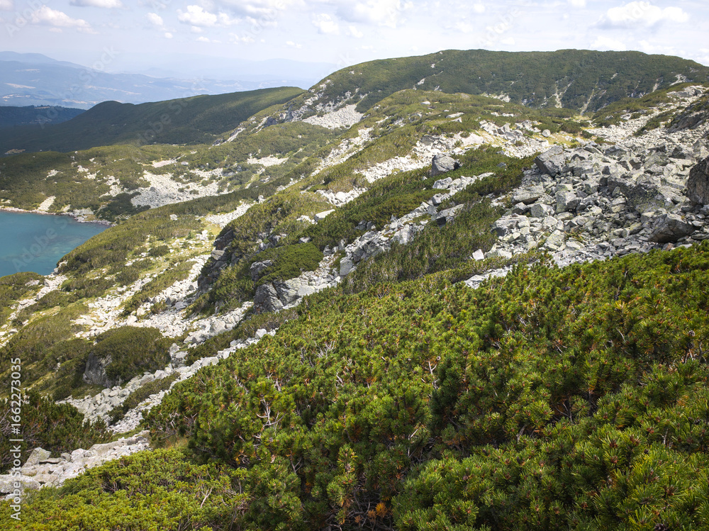Fototapeta premium Landscape of Rila mountain near Yakoruda Lakes, Bulgaria