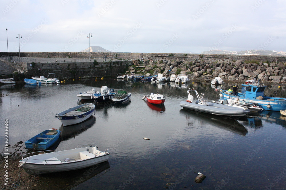 Obraz premium boats in harbour