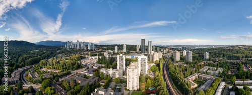 Fotografie Panoramic View of Burnaby Skylines and Surrounding Forests in BC, Canada