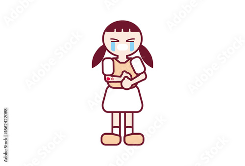 腕を怪我して泣いている女の子